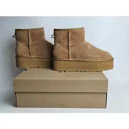 UGG: Золотые угги  Classic Mini