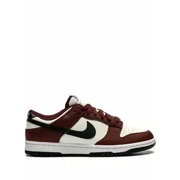 NIKE: Серебристые кроссовки  Dunk Low