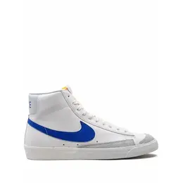 NIKE: Белые кроссовки  Blazer Mid 77 Vintage