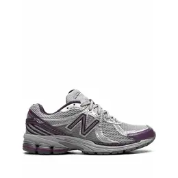 New Balance: Серые кроссовки 