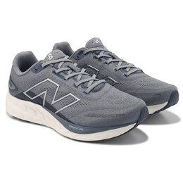 New Balance: Серые кроссовки 