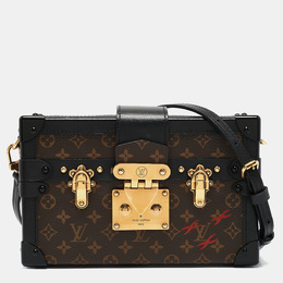 Louis Vuitton: Чёрная сумка 