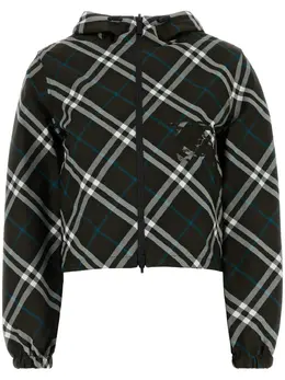 Burberry: Чёрная куртка 