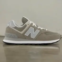 New Balance: Серые кроссовки  574