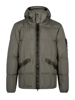 Stone Island: Зелёная куртка 