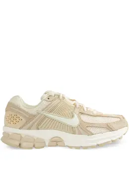 Nike: Светлые кроссовки 