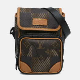 Louis Vuitton: Коричневая сумка 