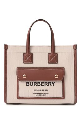 Burberry: Сумка  Freya с принтом