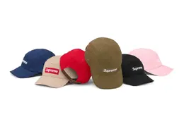 Supreme: Розовая кепка 