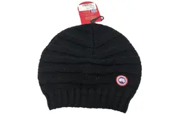 Canada Goose: Чёрная шапка 