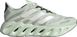 Adidas: Зелёные кроссовки 