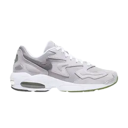 Nike: Светлые кроссовки  Air Max 2 Light