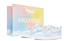 Nike: Светлые кроссовки  Court
