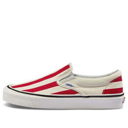 Vans: Красные кроссовки  Classic Slip On