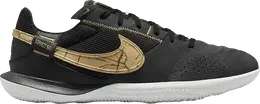 Nike: Тёмные кроссовки 