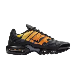Nike: Оранжевые кроссовки  Air Max Plus