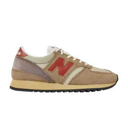 New Balance: Бежевые кроссовки 
