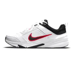 Nike: Белые кроссовки 