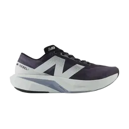 New Balance: Чёрные кроссовки  FuelCell