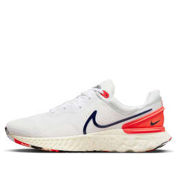 Nike: Белые кроссовки 