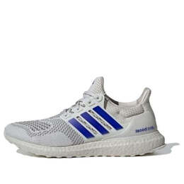 Adidas: Голубые кроссовки  UltraBoost