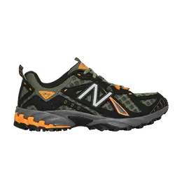 New Balance: Зелёные кроссовки 
