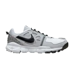 Nike: Белые кроссовки 