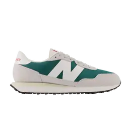 New Balance: Зелёные кроссовки  237