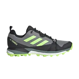 Adidas: Серые кроссовки  Terrex