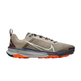 Nike: Коричневые кроссовки 