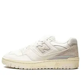 New Balance: Белые кроссовки  550