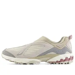 New Balance: Бежевые кроссовки 