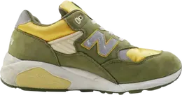 New Balance: Зелёные кроссовки 