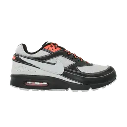 Nike: Чёрные кроссовки  Air