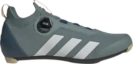 Adidas: Зелёные кроссовки  Parley