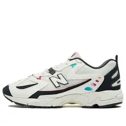 New Balance: Белые кроссовки 