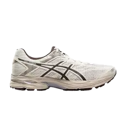 Asics: Бежевые кроссовки  Gel-Flux 4