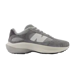 New Balance: Серые кроссовки 
