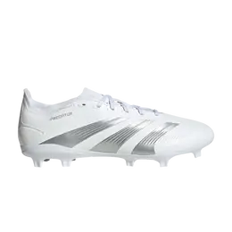 Adidas: Белые кроссовки  Predator