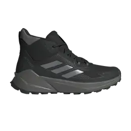 Adidas: Чёрные кроссовки  Terrex