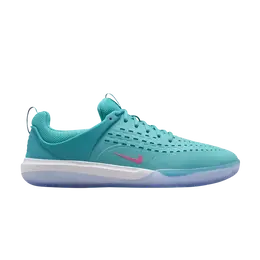 Nike: Зелёные кроссовки 