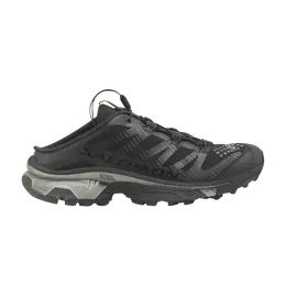 Salomon: Чёрные кроссовки 