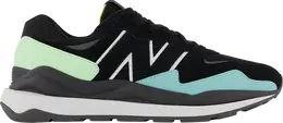 New Balance: Чёрные кроссовки  57/40