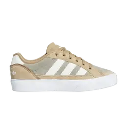 Adidas: Белые кроссовки 