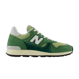 New Balance: Зелёные кроссовки 