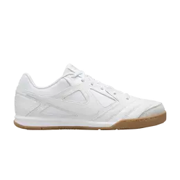 Nike: Белые кроссовки 