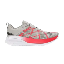 Under Armour: Белые кроссовки 