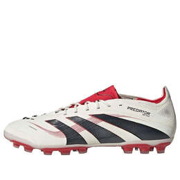 Adidas: Белые кроссовки  Predator