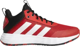 Adidas: Яркие кроссовки 