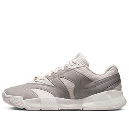Nike: Многоцветные кроссовки  Court